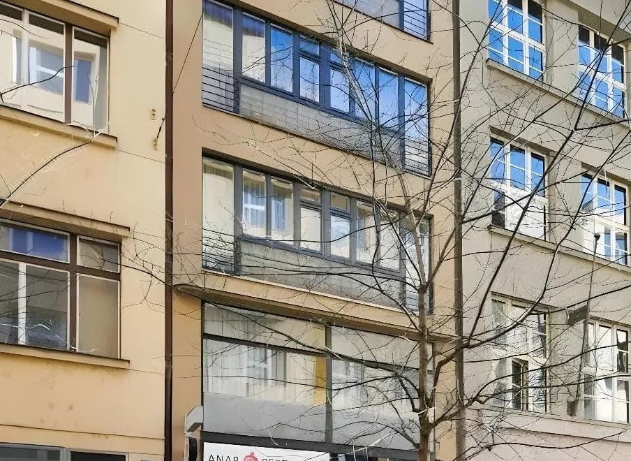 City Leaf Apartments by Adrez Living