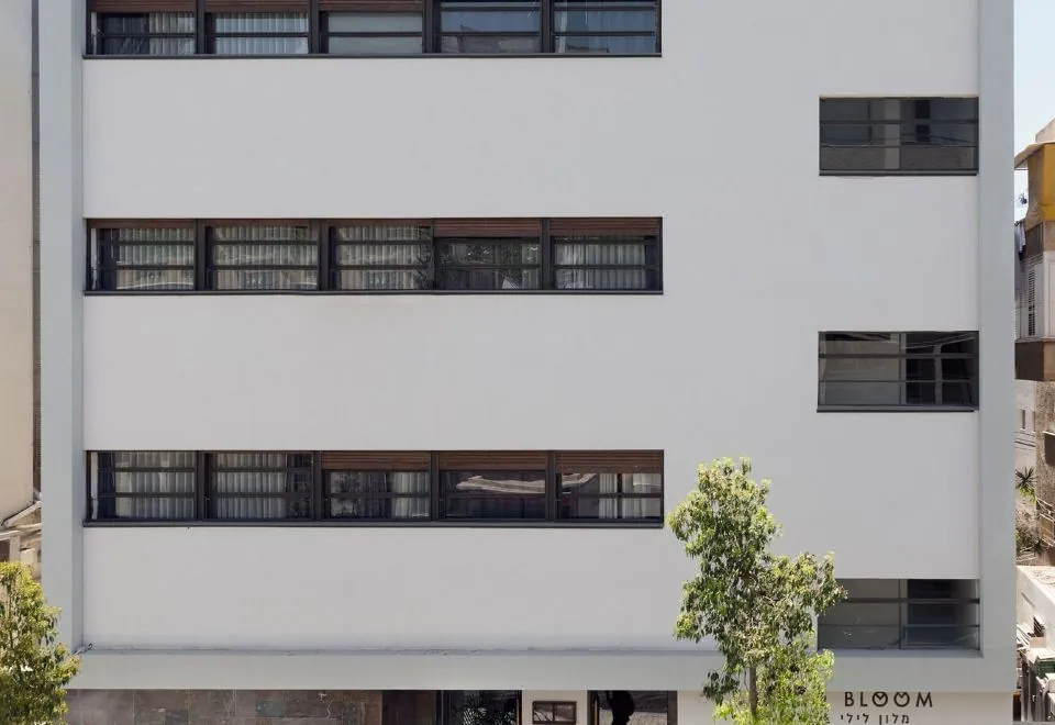 Lily & Bloom Boutique Hotel