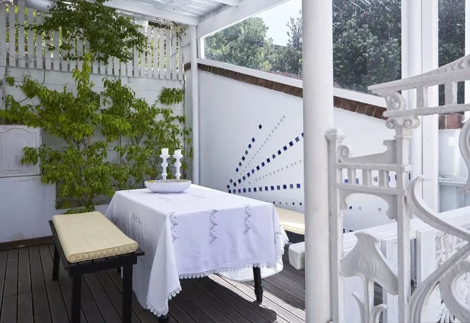 Bella Ev Guest House