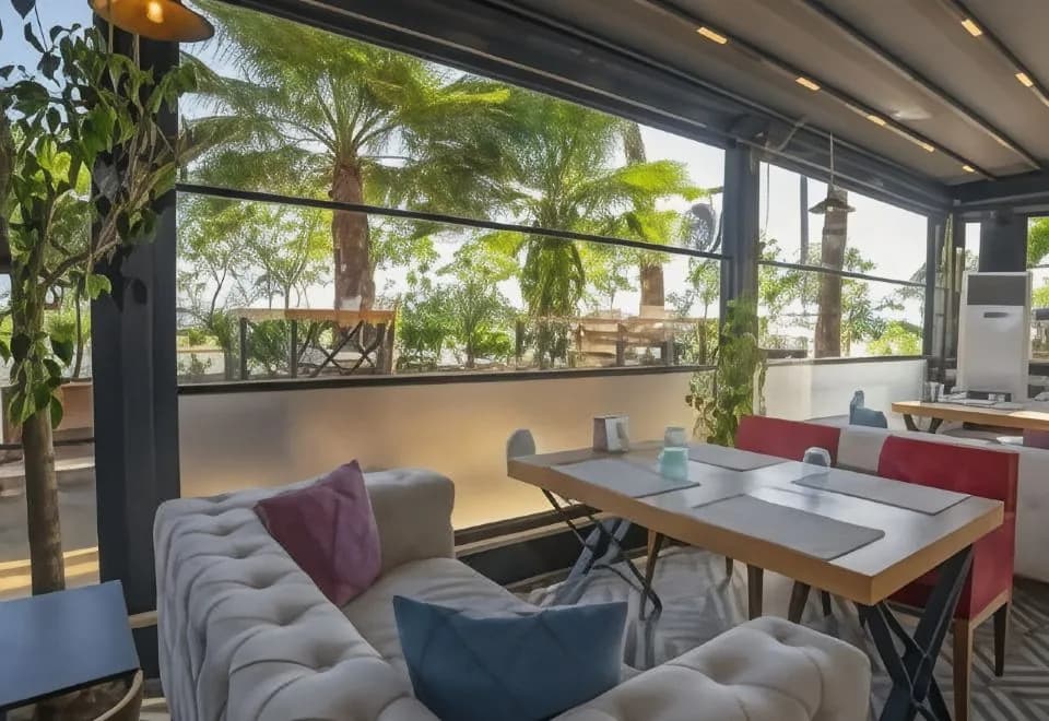 Nebilux Hotel