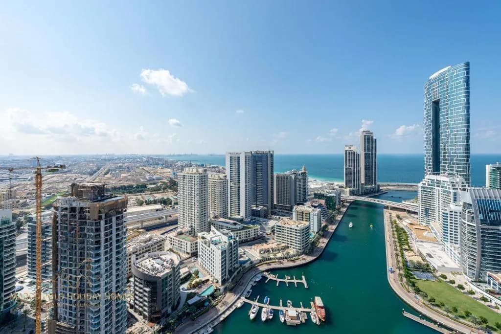 Marco Polo - Stunning 2 BR With Marina Views, Huge Pool & Gym