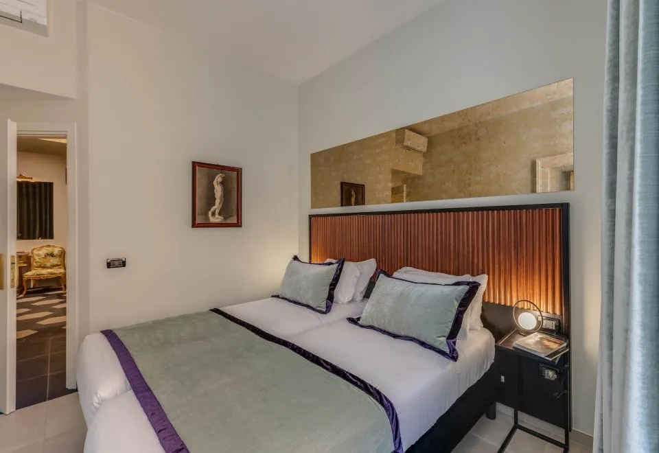 Adrianus Hotel