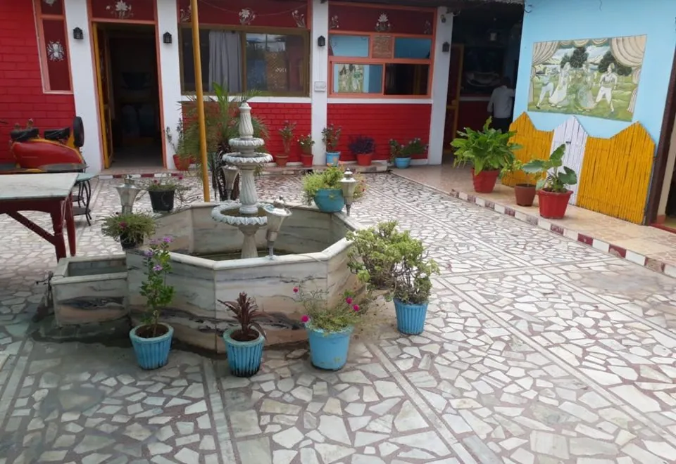Govind Hotel