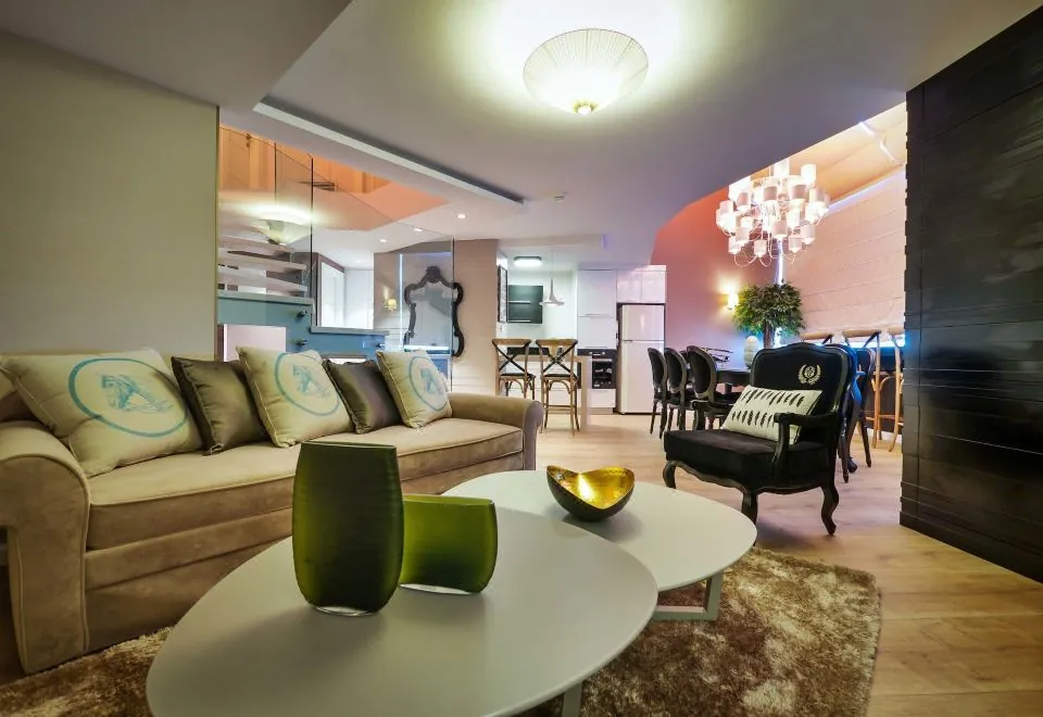 21st Floor Hotel