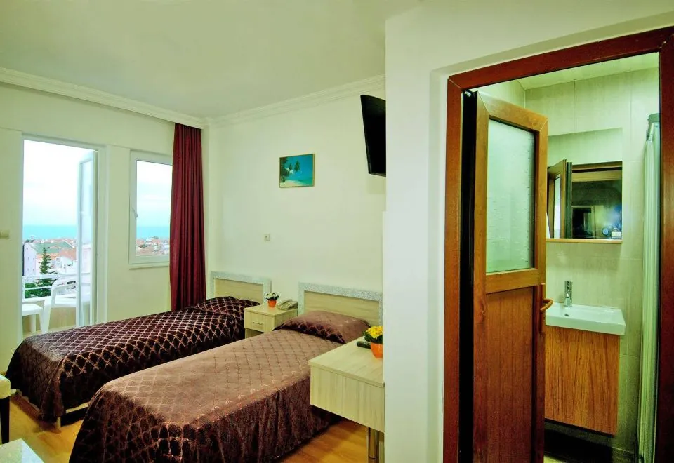 Lara Diamond Hotel