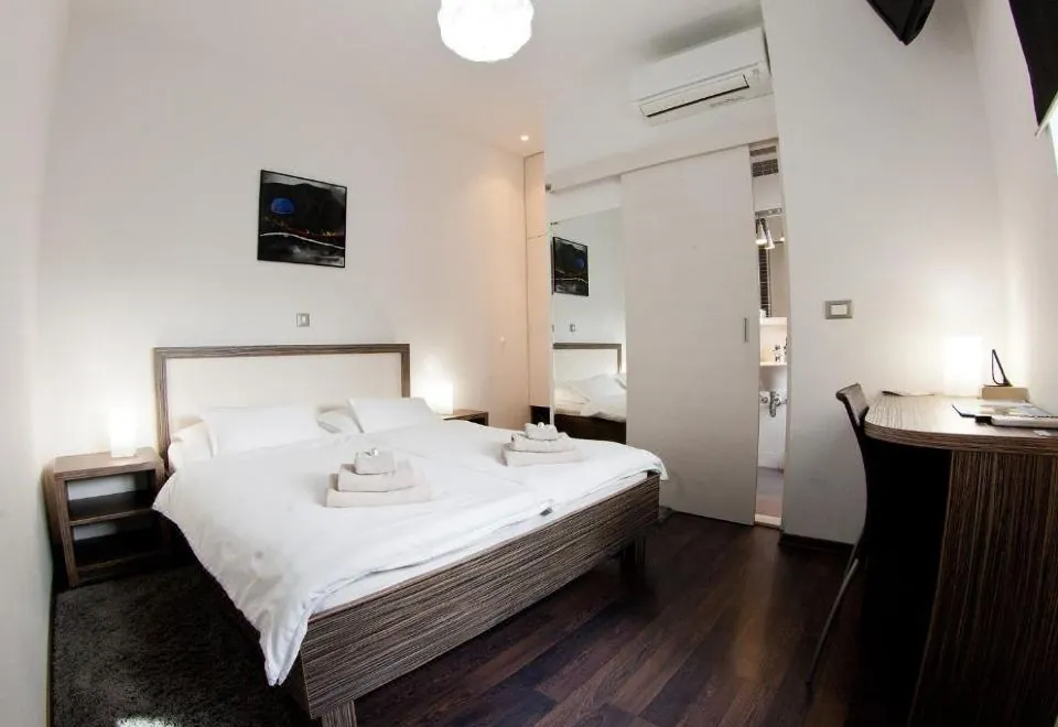 Marmontova Luxury Rooms