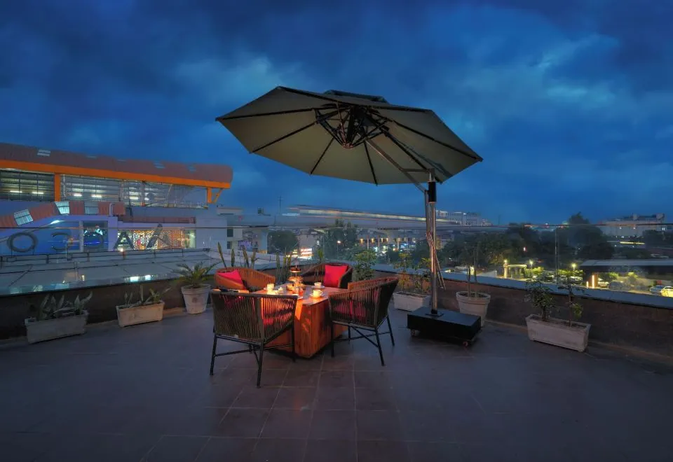 Crystal Sarovar Premiere Agra