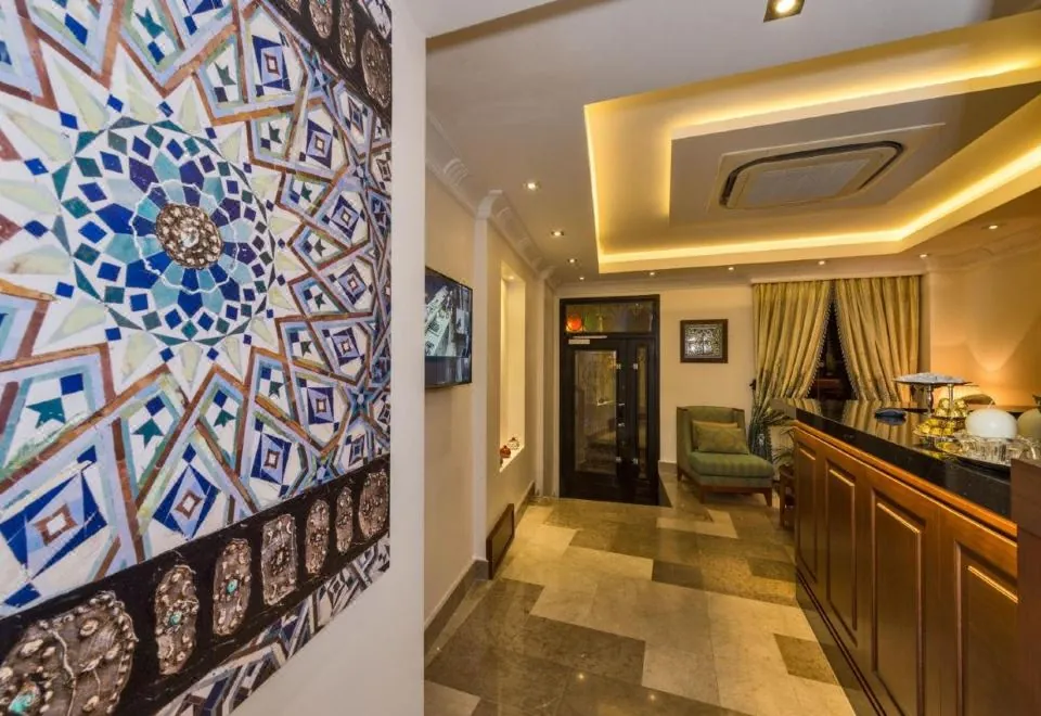 Four Doors Hotel