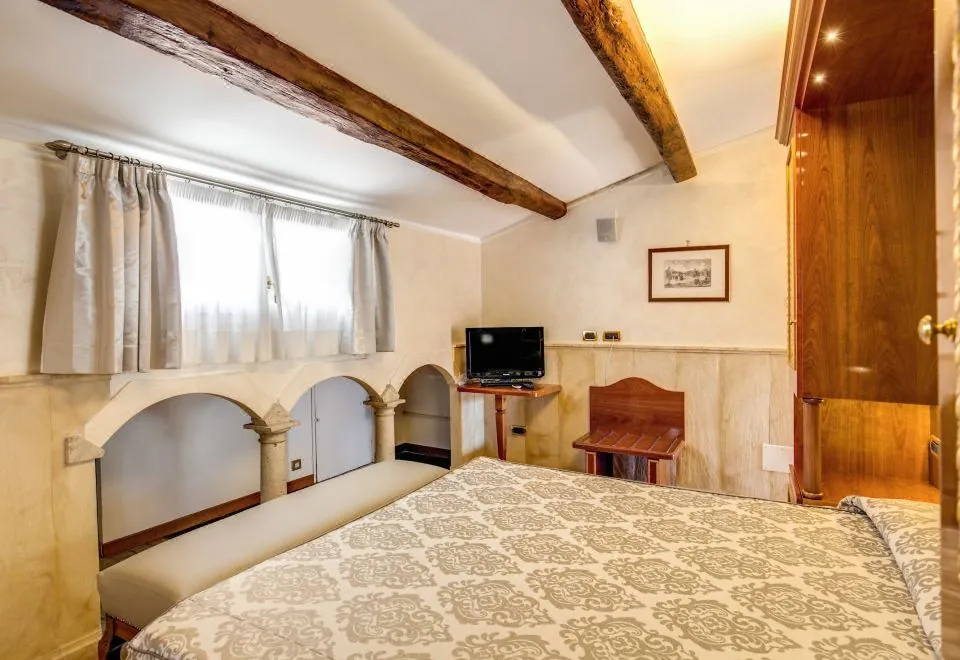 Pantheon Rooms