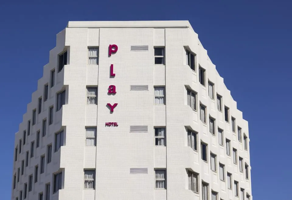 Play Seaport Suite Hotel TLV