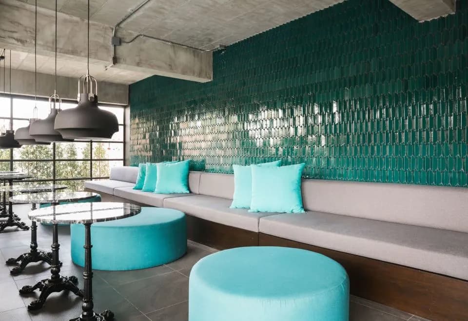 Theorie Hotel Sukhumvit 107 by Tolani
