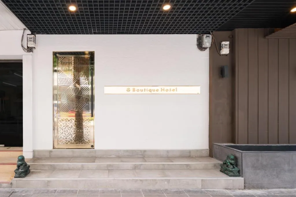 G Boutique Silom Hotel