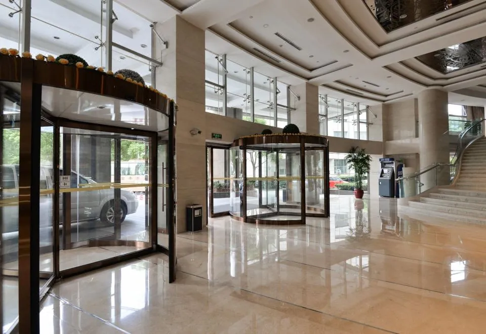 Regal Jinfeng Hotel