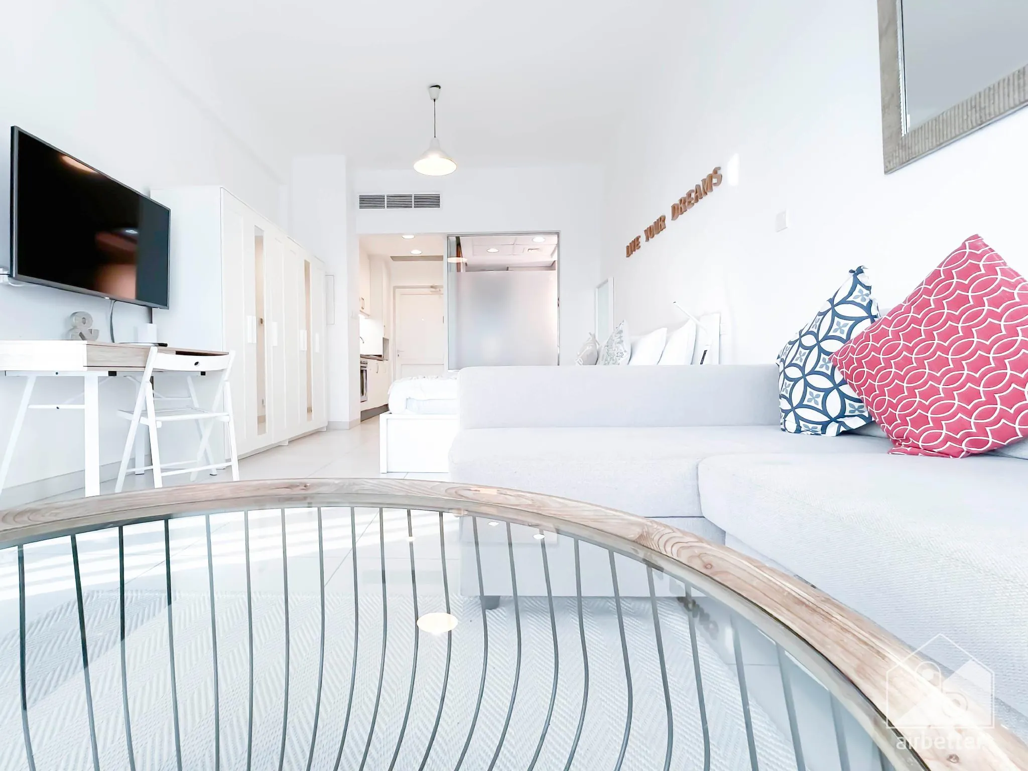 Luxurious  Studio with breath-taking Palm Views