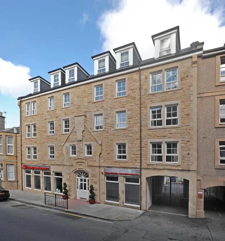 PREMIER SUITES Edinburgh Fountain Court