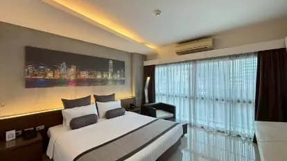 Nine Forty One Hotel