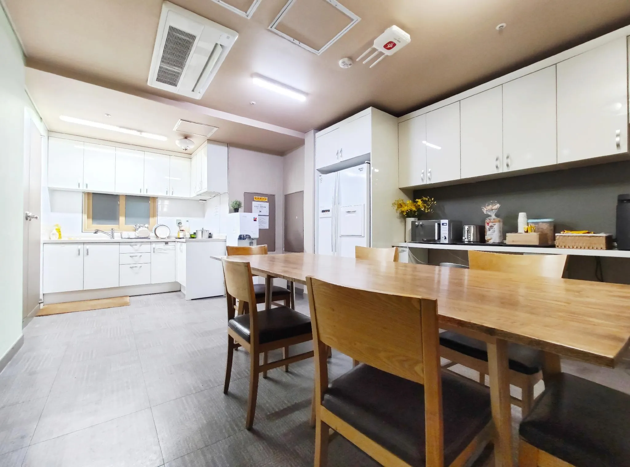 YOUNG Residence HOTEL Myeongdong