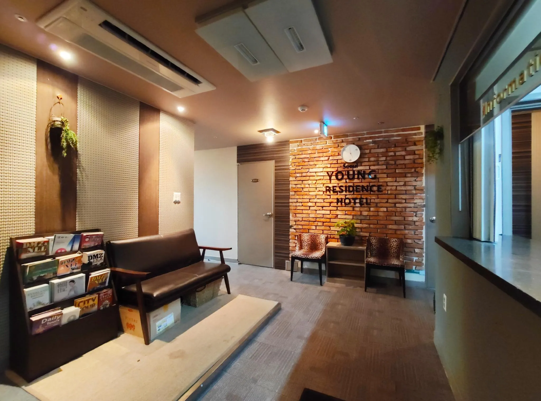 YOUNG Residence HOTEL Myeongdong
