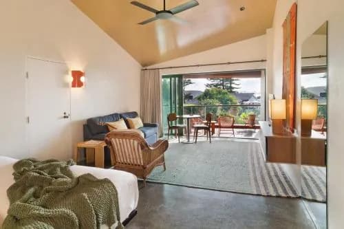 Beach Hotel Resort