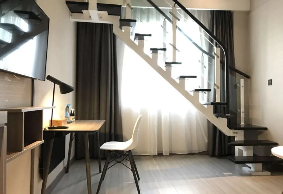 Hi Inn (Shanghai Dapuqiao Xietu Road)
