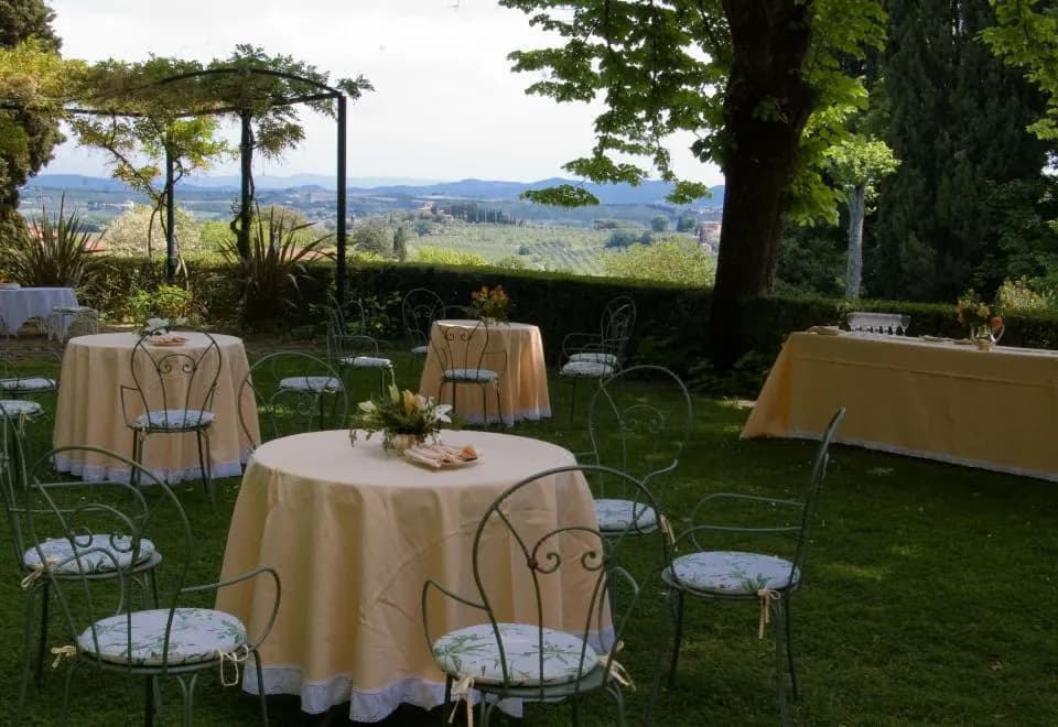 Villa Scacciapensieri Boutique Hotel