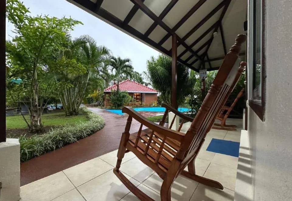 Loma Real Hot Springs Bed & Breakfast