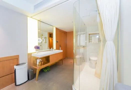 Yuzhan No.8 Art Hotel (Shanghai Beach Branch)