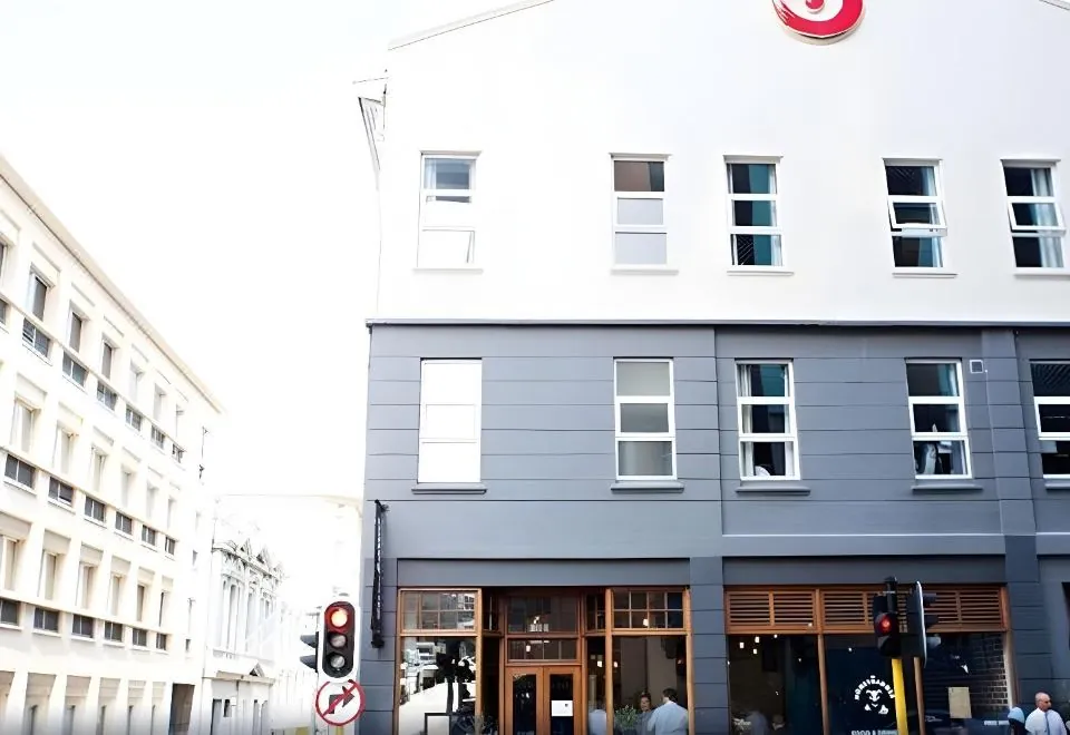 91 Loop Boutique Hostel