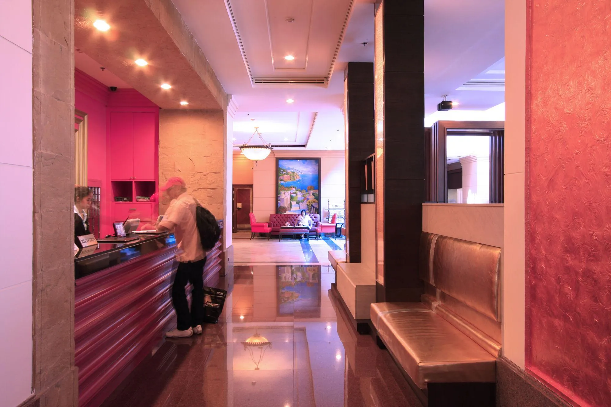 Karnmanee Palace Hotel