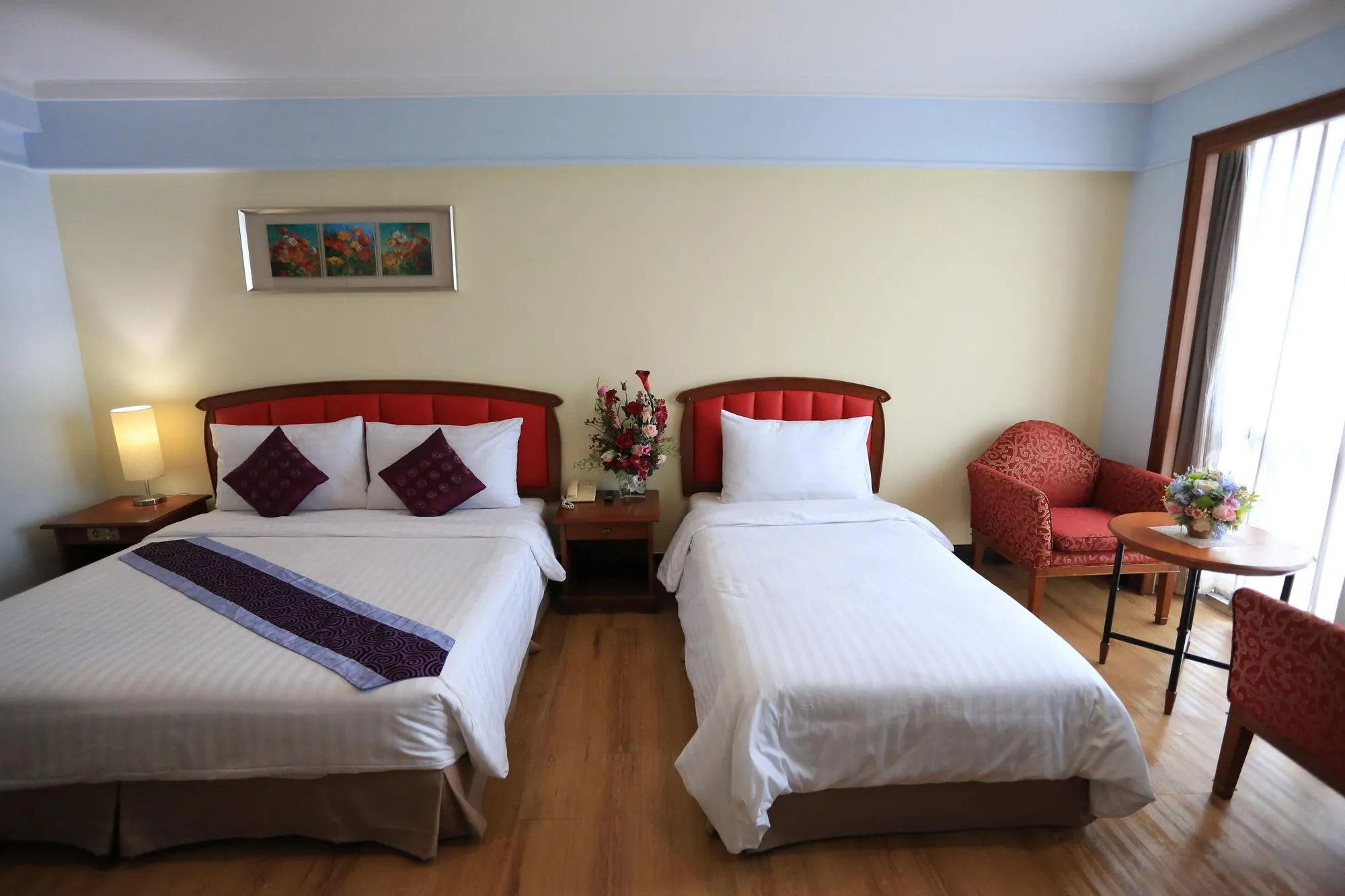 Karnmanee Palace Hotel