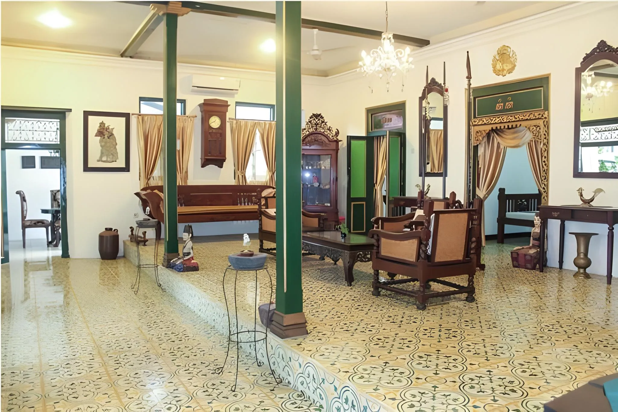 Ndalem Gamelan Hotel