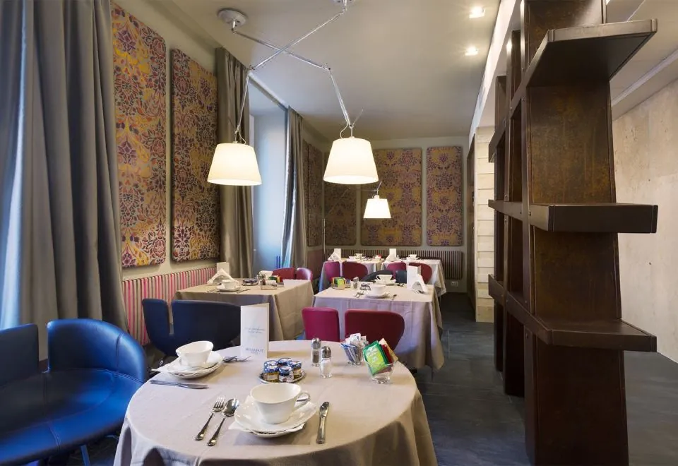 Stendhal Luxury Suites