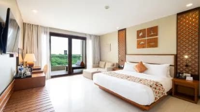 Vouk Hotel and Suites