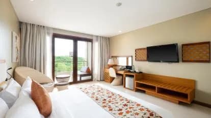 Vouk Hotel and Suites