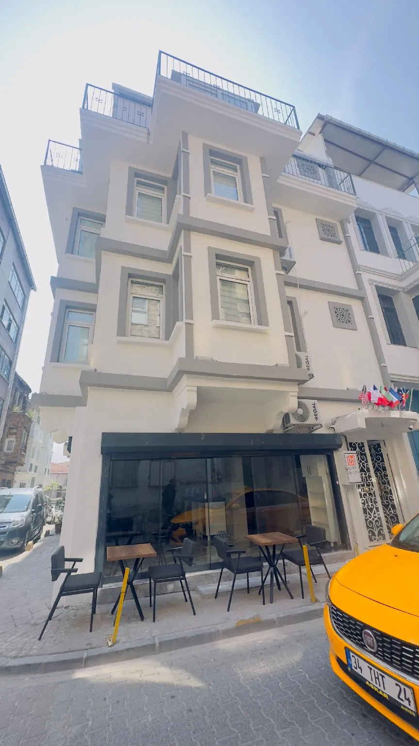 La Mer Old City Hotel & Suites