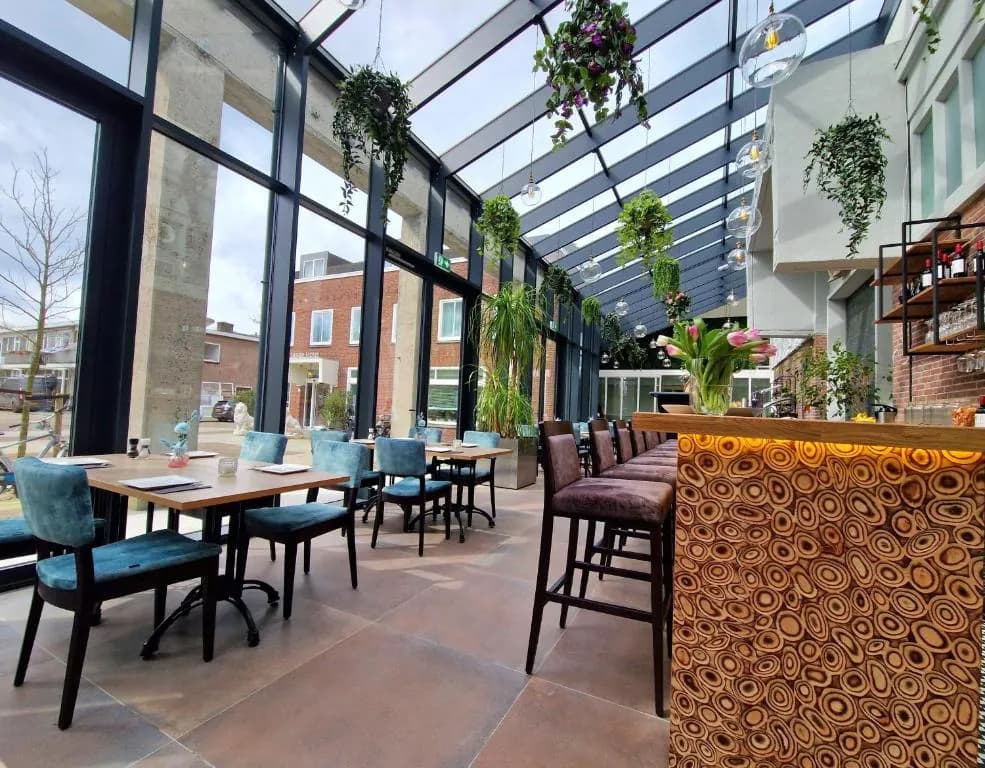 Chasse Hotel Residency