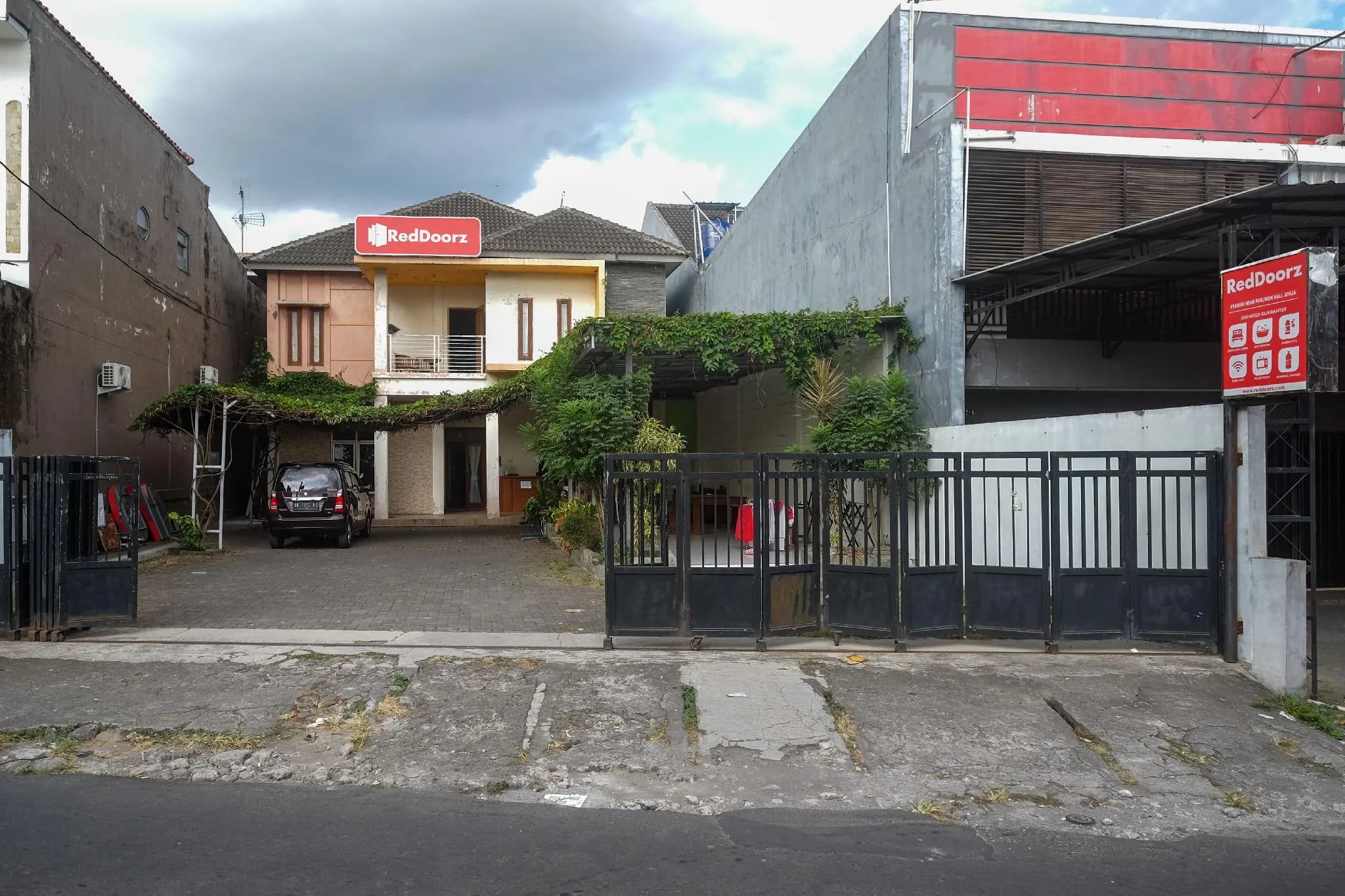 RedDoorz Syariah at Griya Hanum Condongcatur