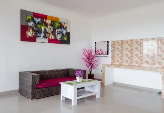 RedDoorz @ Uluwatu Suites