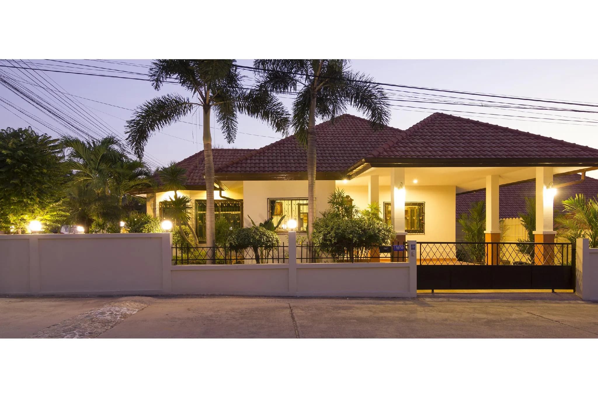 Baan Leelawadee - 4 Bed Villa near Walking Street