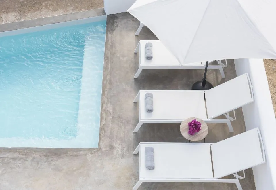 White Orchid Luxury Suites