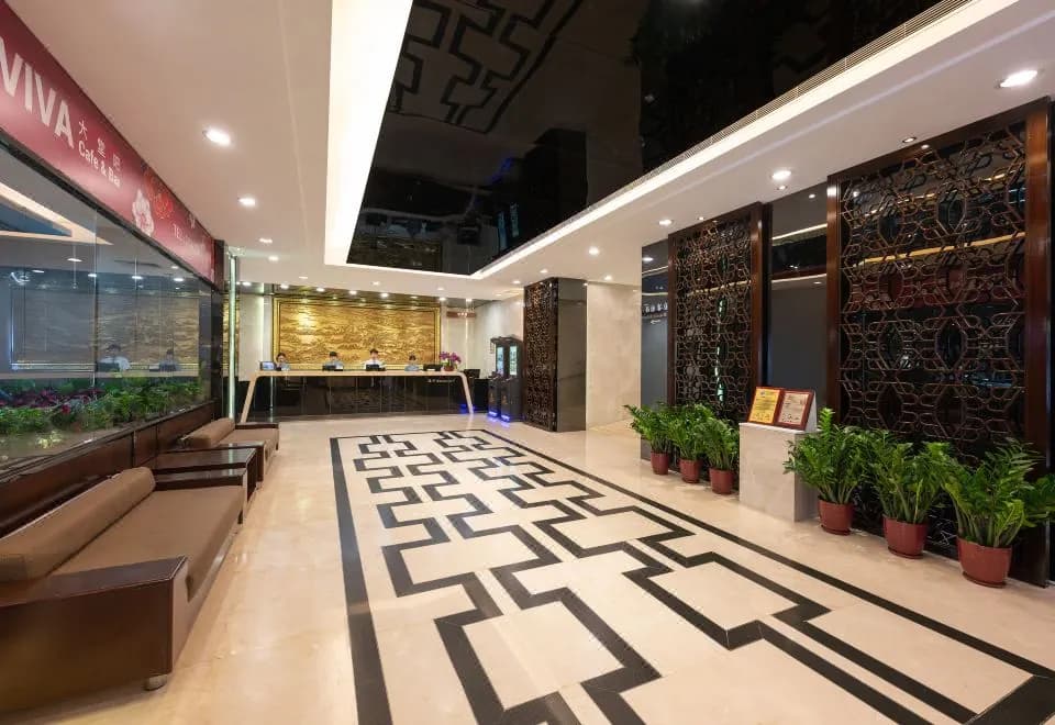 Hotel Beverly Plaza