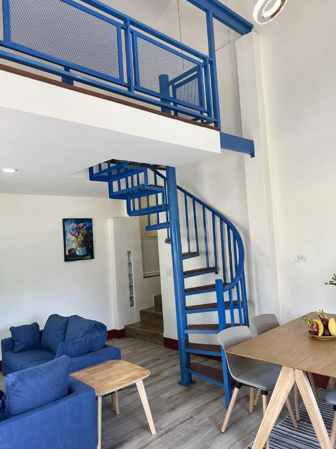 Charming New Italian Style 1st Floor Maisonnette
