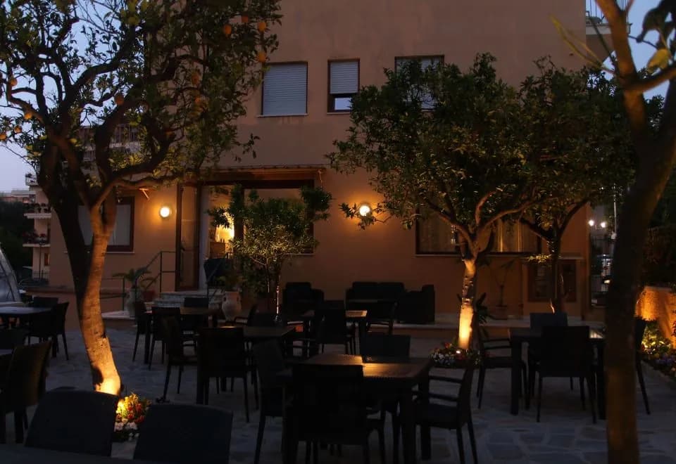 Hotel Leone
