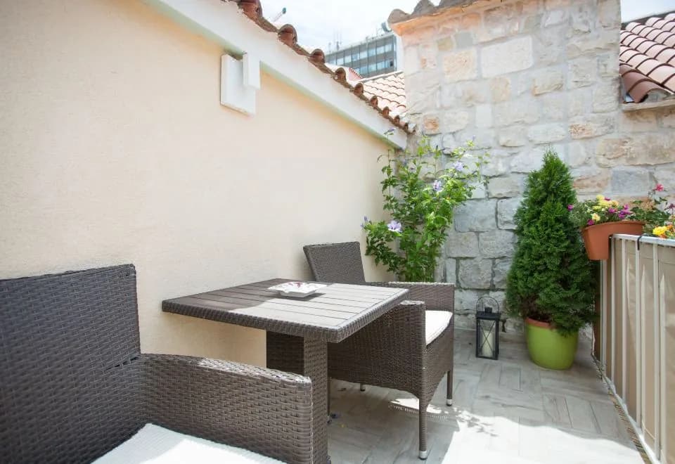 House Sandra