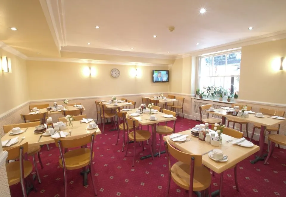 Balmoral House Hotel