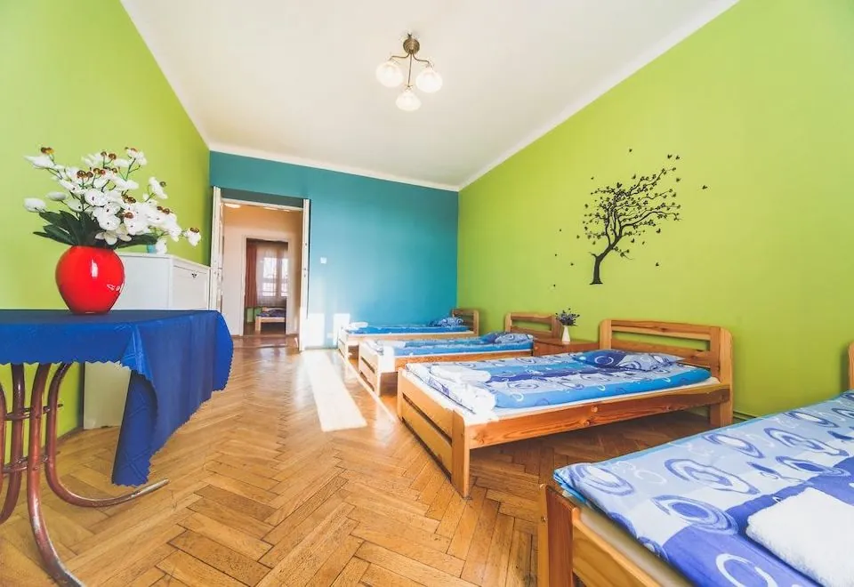 Hostel Tara