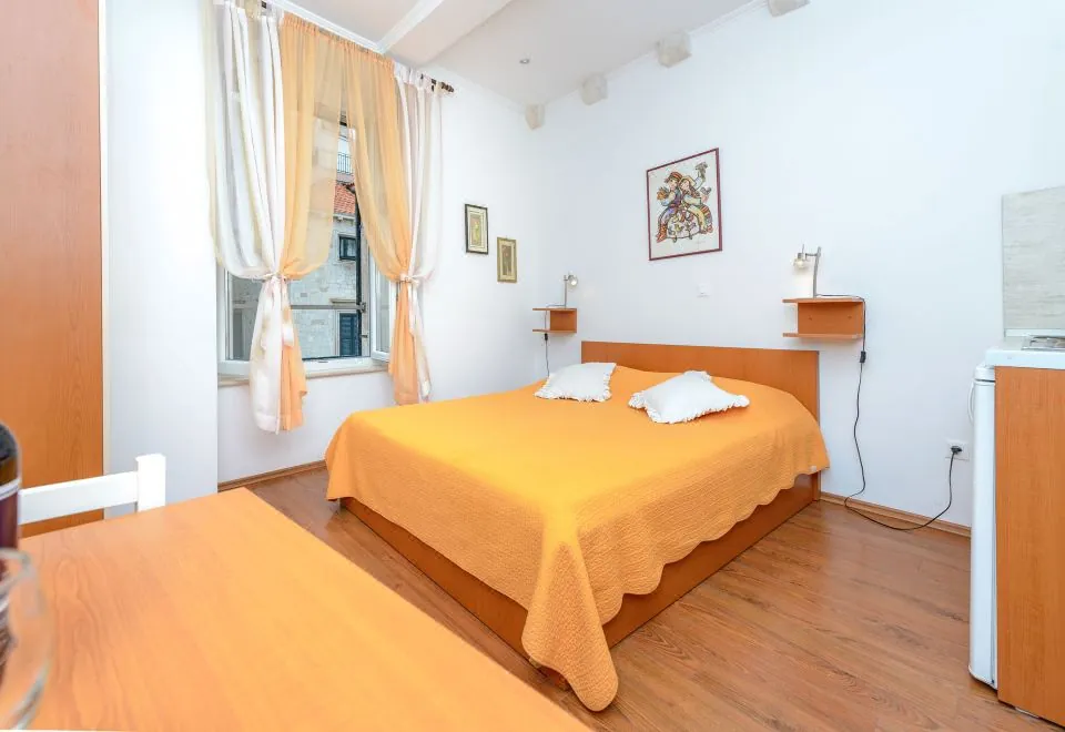 Studio Apartments Stradun