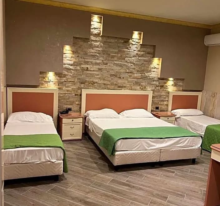 Hotel Iris