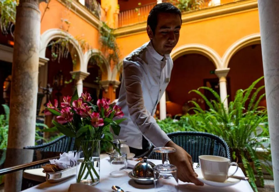 Hotel Casa Del Poeta