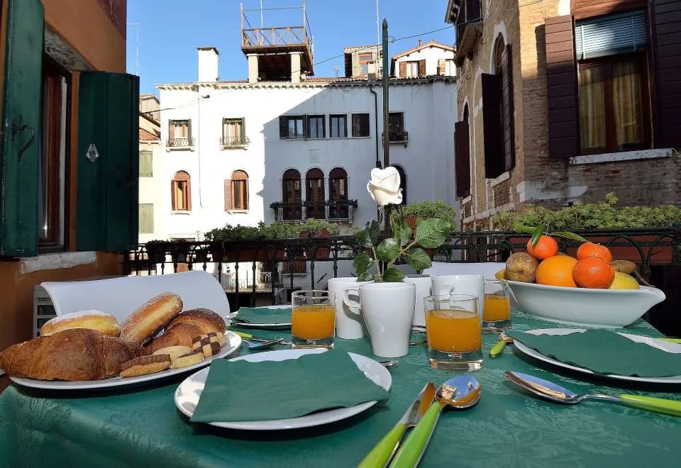 Charming Venice Apartments